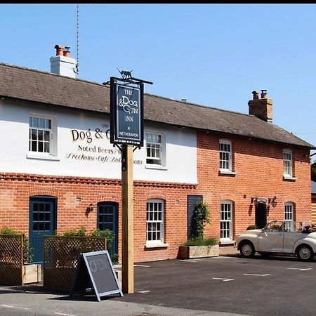 The Dog & Gun Inn Netheravon Exterior foto