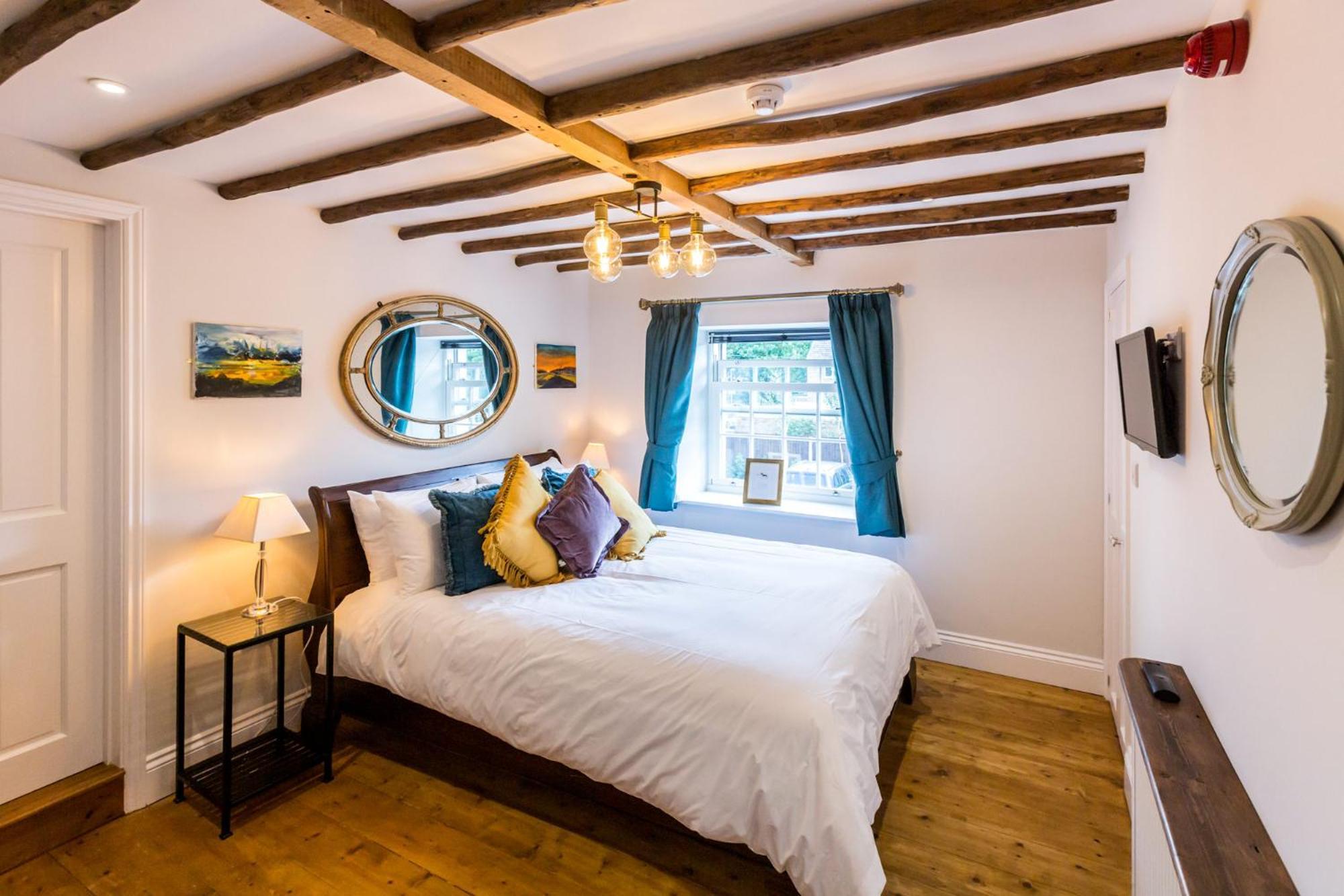 The Dog & Gun Inn Netheravon Zimmer foto