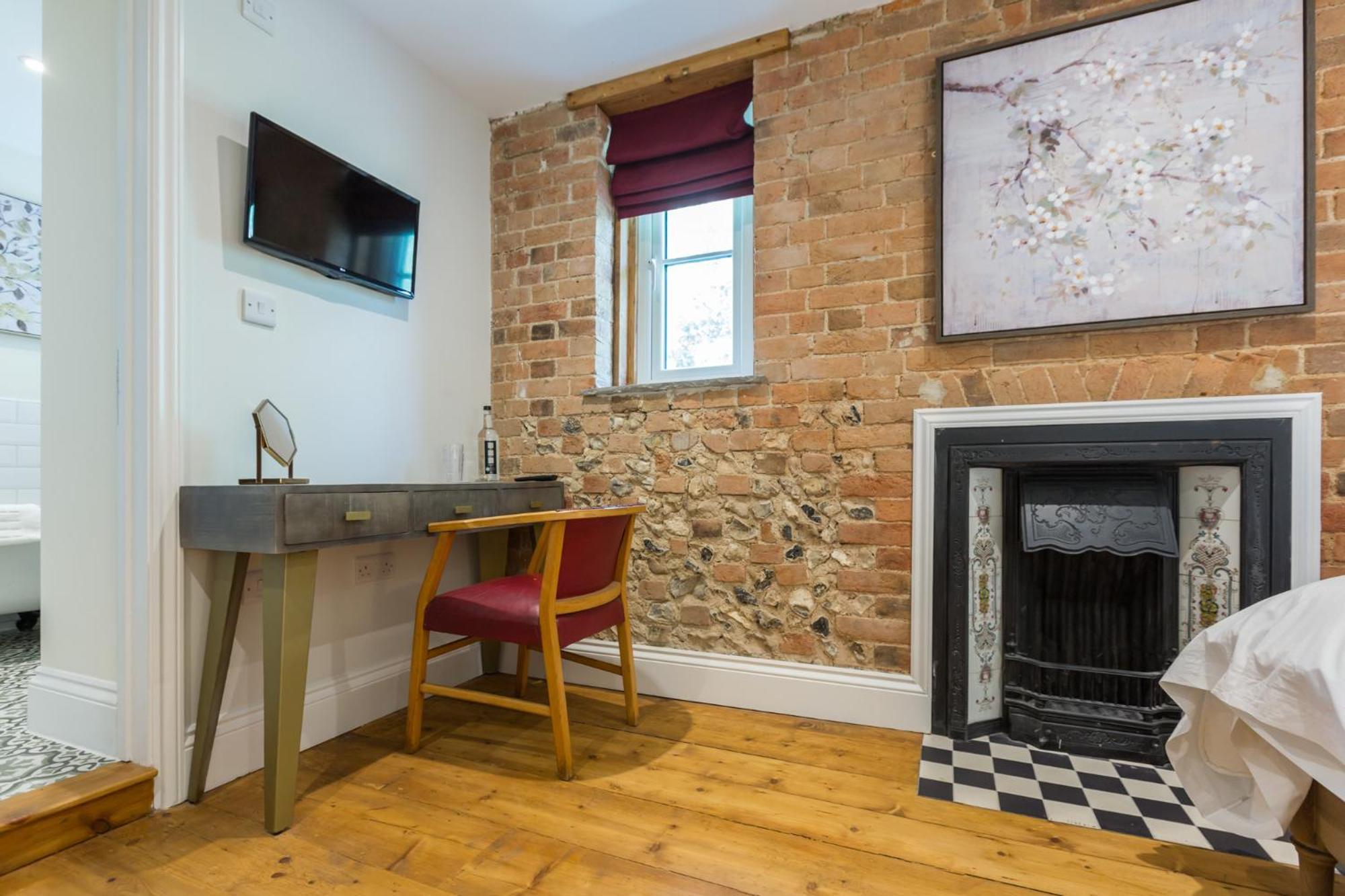The Dog & Gun Inn Netheravon Zimmer foto